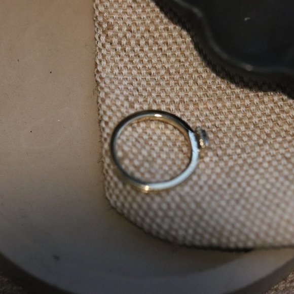 Green Moss Grows | 14K gold and green sapphire ring - Picture 8 of 13